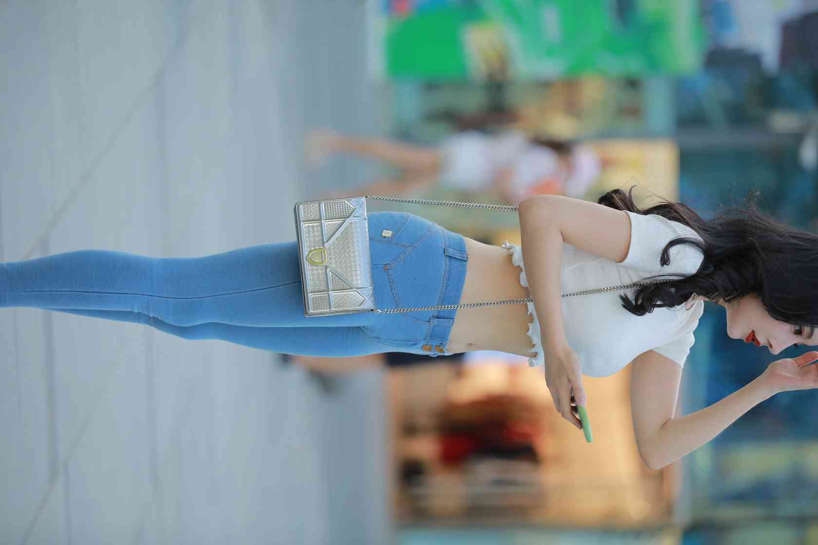 图片[3]-非常漂亮的紧身牛仔裤女孩【115P】04016-艾米图库