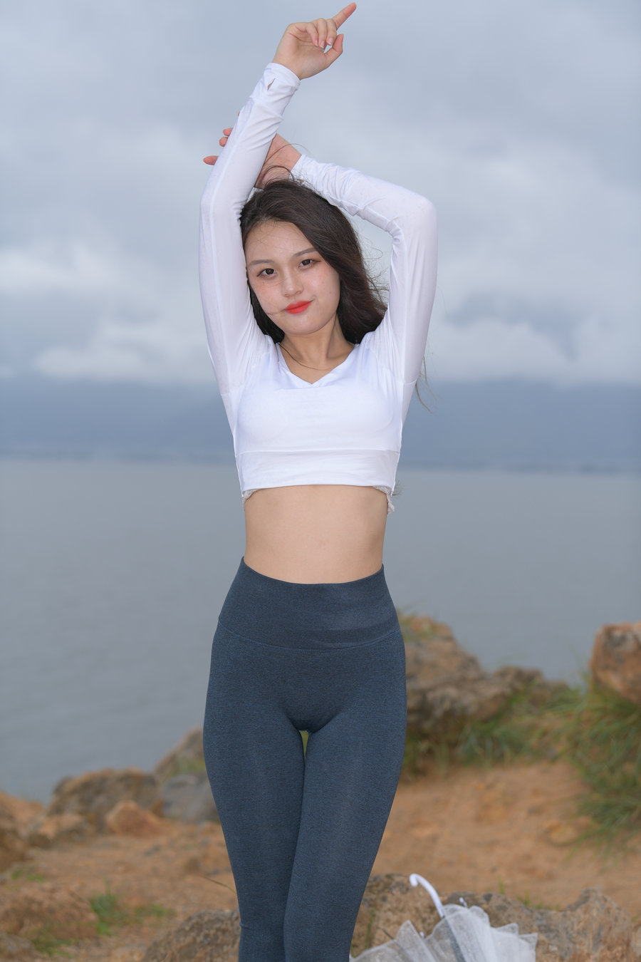 图片[2]-深蓝色瑜伽裤甜美女孩 J1320 514P2V-17.5GB-艾米图库
