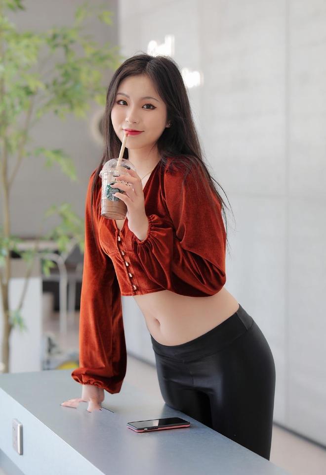 图片[3]-非常甜美的皮裤女孩 J1236 322P11V-16.4GB-艾米图库
