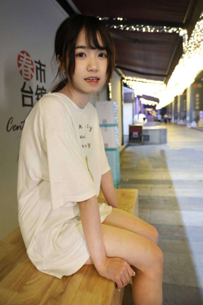 喜欢玩电竞的双马尾粉红女孩【65P】20026-艾米图库