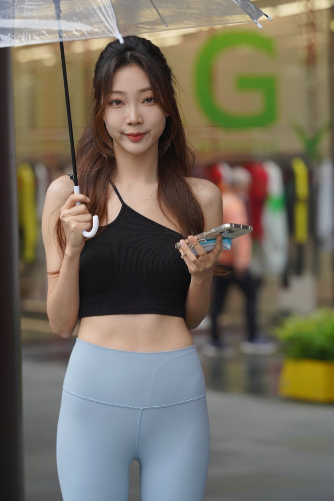 大眼睛瑜伽裤女孩J2903 988P8V-37.6GB-艾米图库