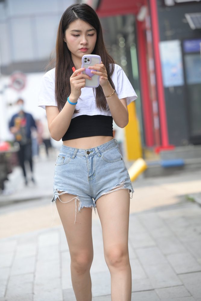 J3175 828P-14.8GB-艾米图库