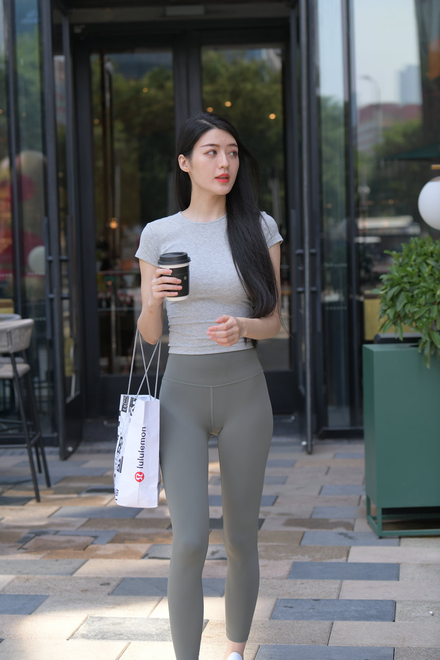 图片[4]-在外面逛街的瑜伽裤女孩J2240 449P1V-16.7GB-艾米图库