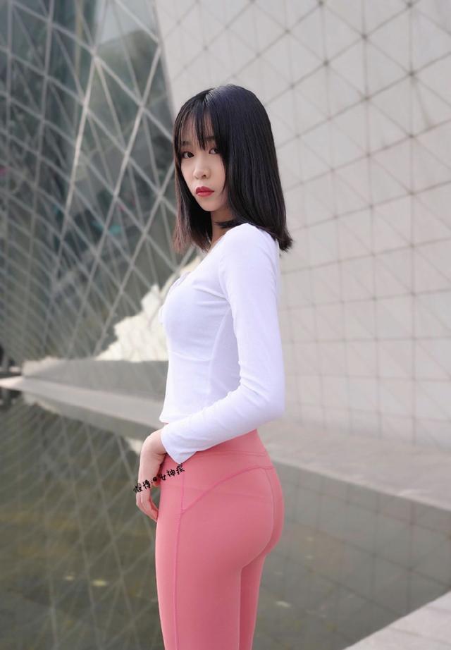 图片[4]-粉色瑜伽裤年轻女孩 J1311 417P17V-14.9GB-艾米图库