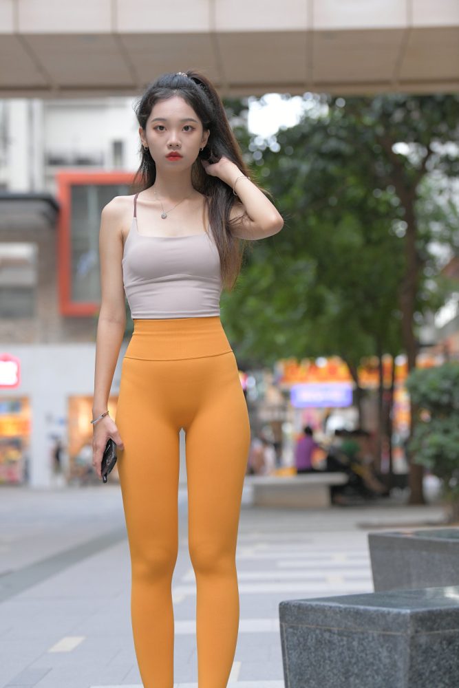 超级可爱的橘黄瑜伽裤女孩J3030 801P1V-28.0GB-艾米图库
