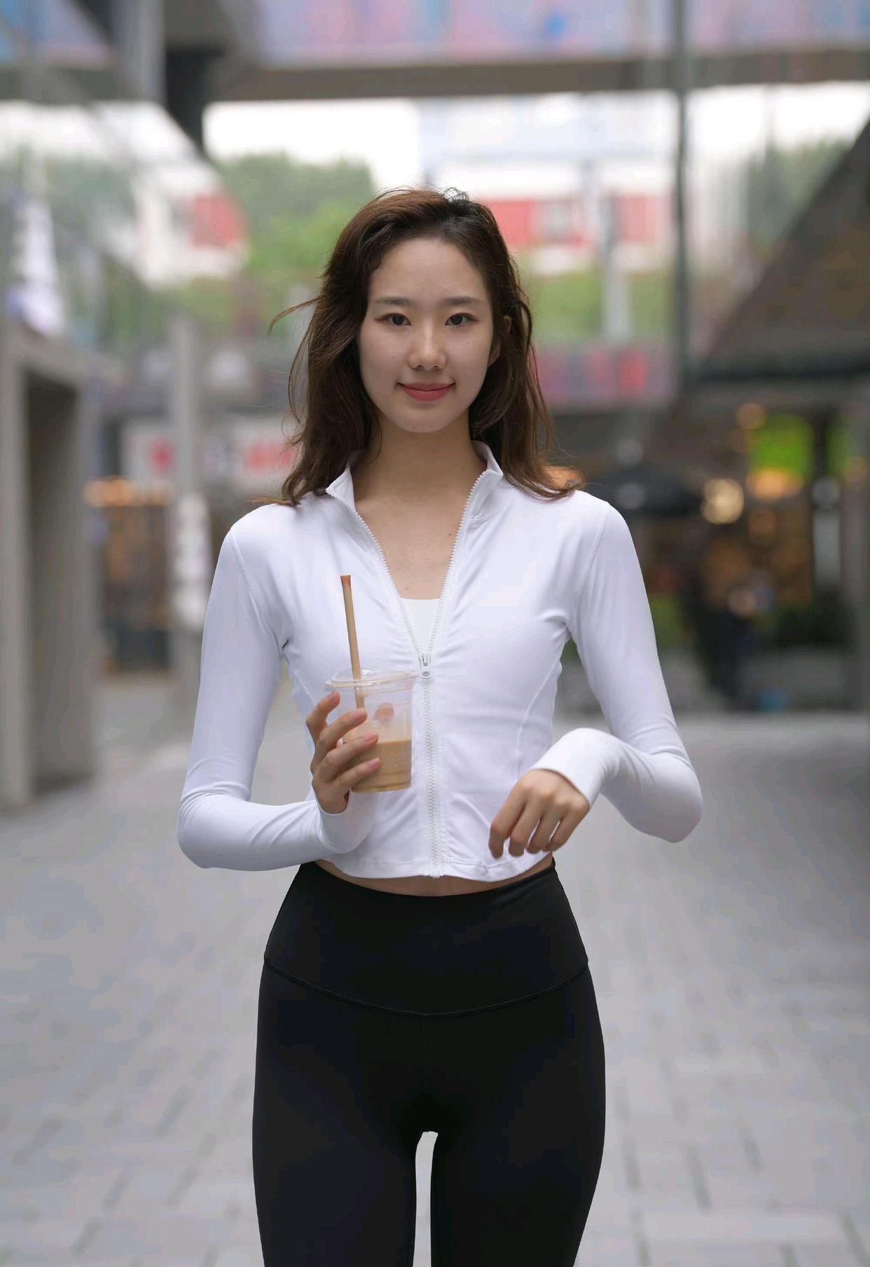 图片[2]-像刘亦菲的黑色瑜伽裤女孩J2237 340P1V-14.8GB-艾米图库