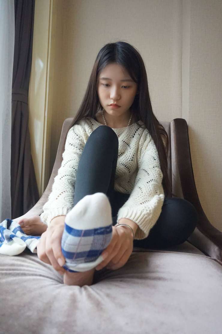 图片[5]-眼神很清澈的赤脚女孩【59P】20020-艾米图库