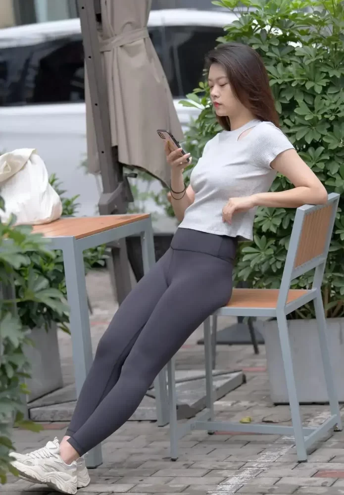 图片[4]-黑色瑜伽裤靓丽女孩J2200 905P1V-30.5GB-艾米图库