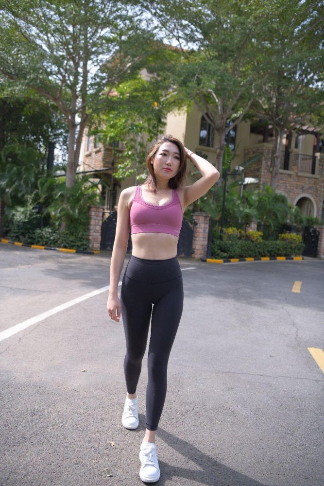 风情万种的瑜伽裤女人 J1531 375P5V-17.3GB-艾米图库