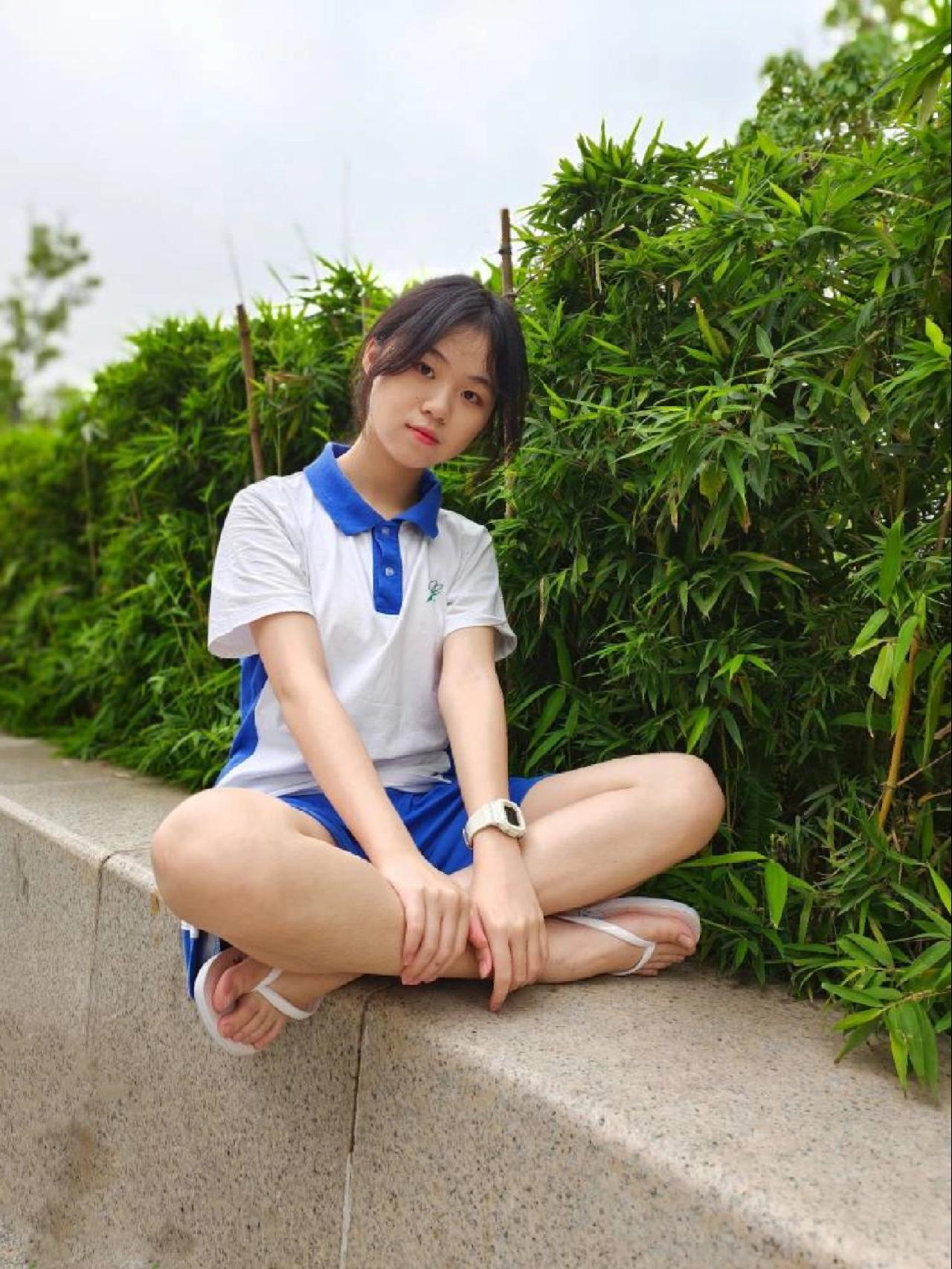 图片[1]-穿校服非常清纯的小姑娘【49P】20003-艾米图库