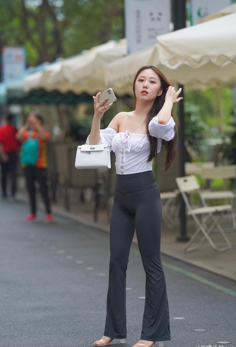 图片[2]-身材非常哇塞的瑜伽裤女孩  J1333 521P6V-21.6GB-艾米图库